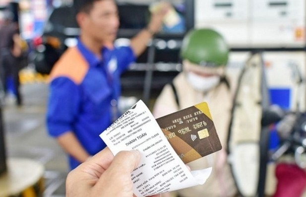 Thêm cơ hội trúng thưởng, khi đổ xăng lấy hóa đơn tại TP. Hồ Chí Minh