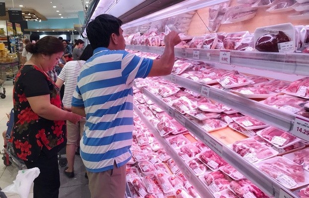 Ngày 26/12: Giá heo hơi tăng tại nhiều địa phương, thịt heo đồng loạt tăng 2.000 đồng/kg