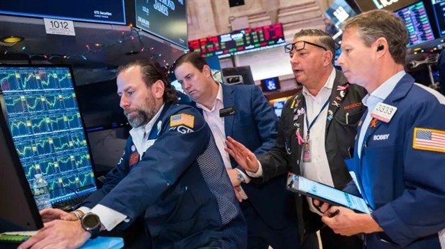 Chứng khoán Mỹ tiếp đà tăng,  chỉ số Dow Jones liên tục vượt đỉnh
